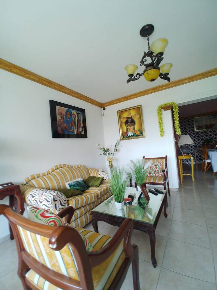 Apartamento Clasico Amueblado en Alquiler en El Vergel
