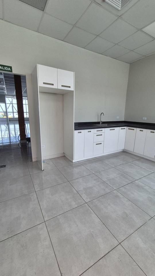 Locales Comerciales en venta en Santo Domingo D.N., 251 m²