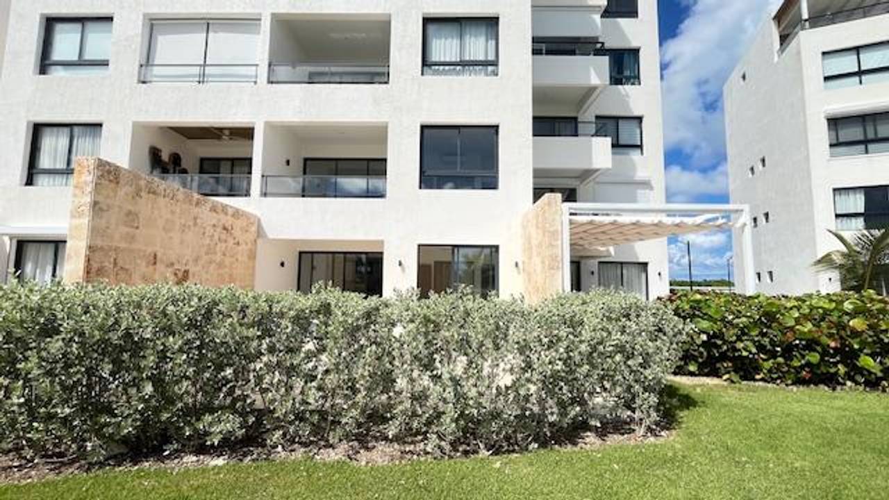Venta de apartamento listo para renta en THE BEACH down town punta cana
