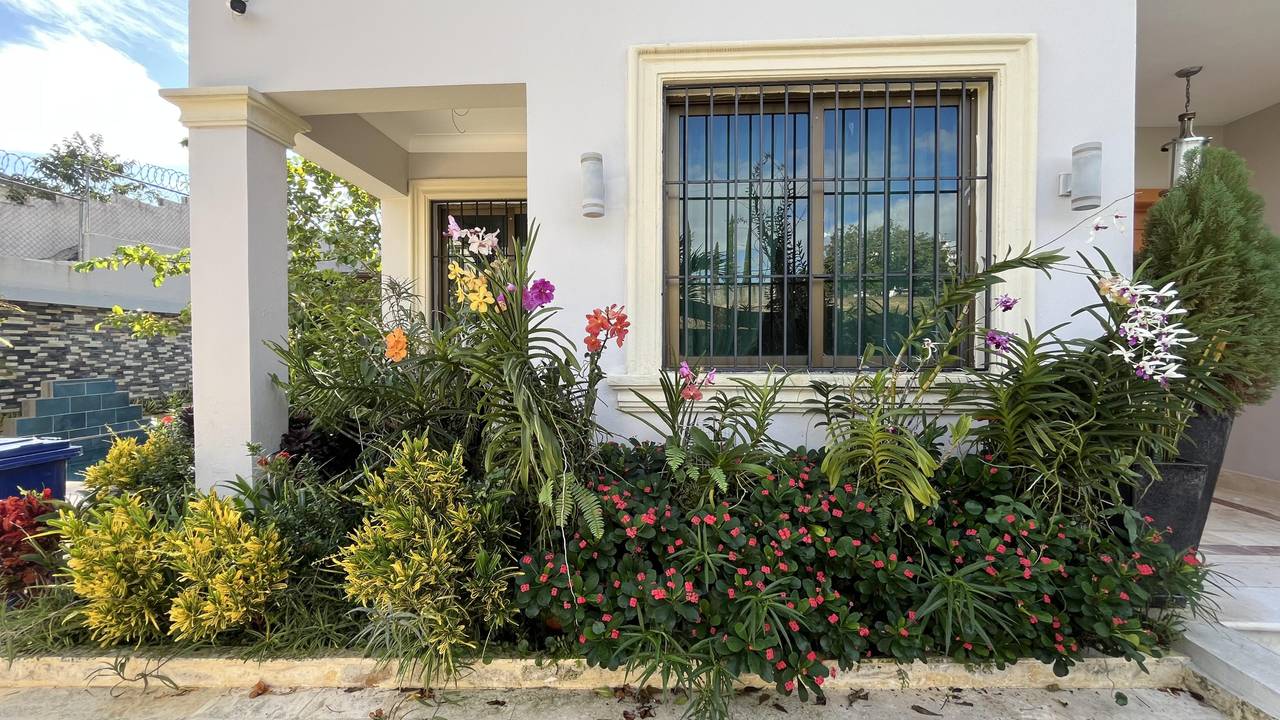 Casas en alquiler en Santo Domingo D.N., 551 m²