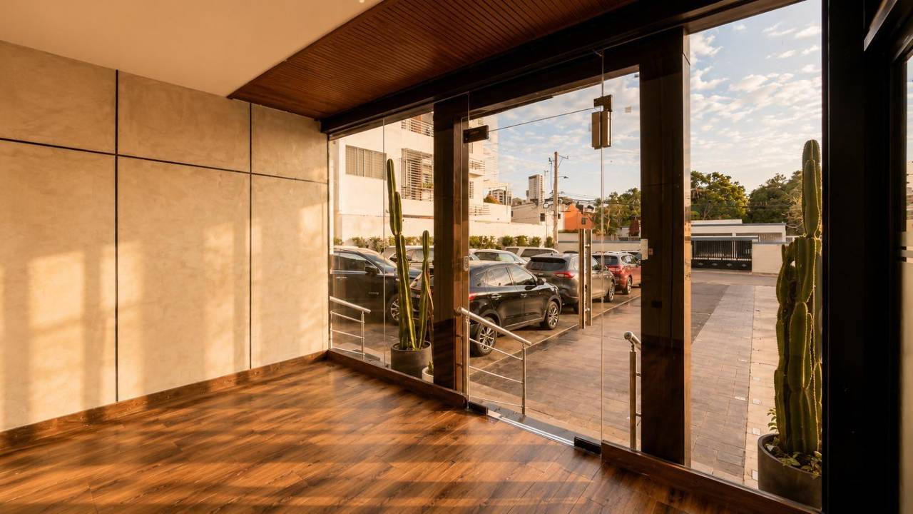 Locales Comerciales en venta en Santo Domingo D.N., 66 m²