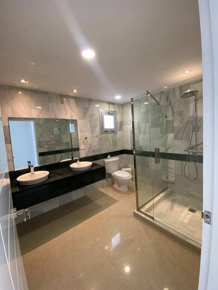 En venta hermosa Villa con piscina en Playa Nueva Romana