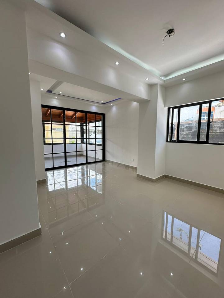 Apartamento en Alquiler en Los Restauradores, Distrito Nacional.