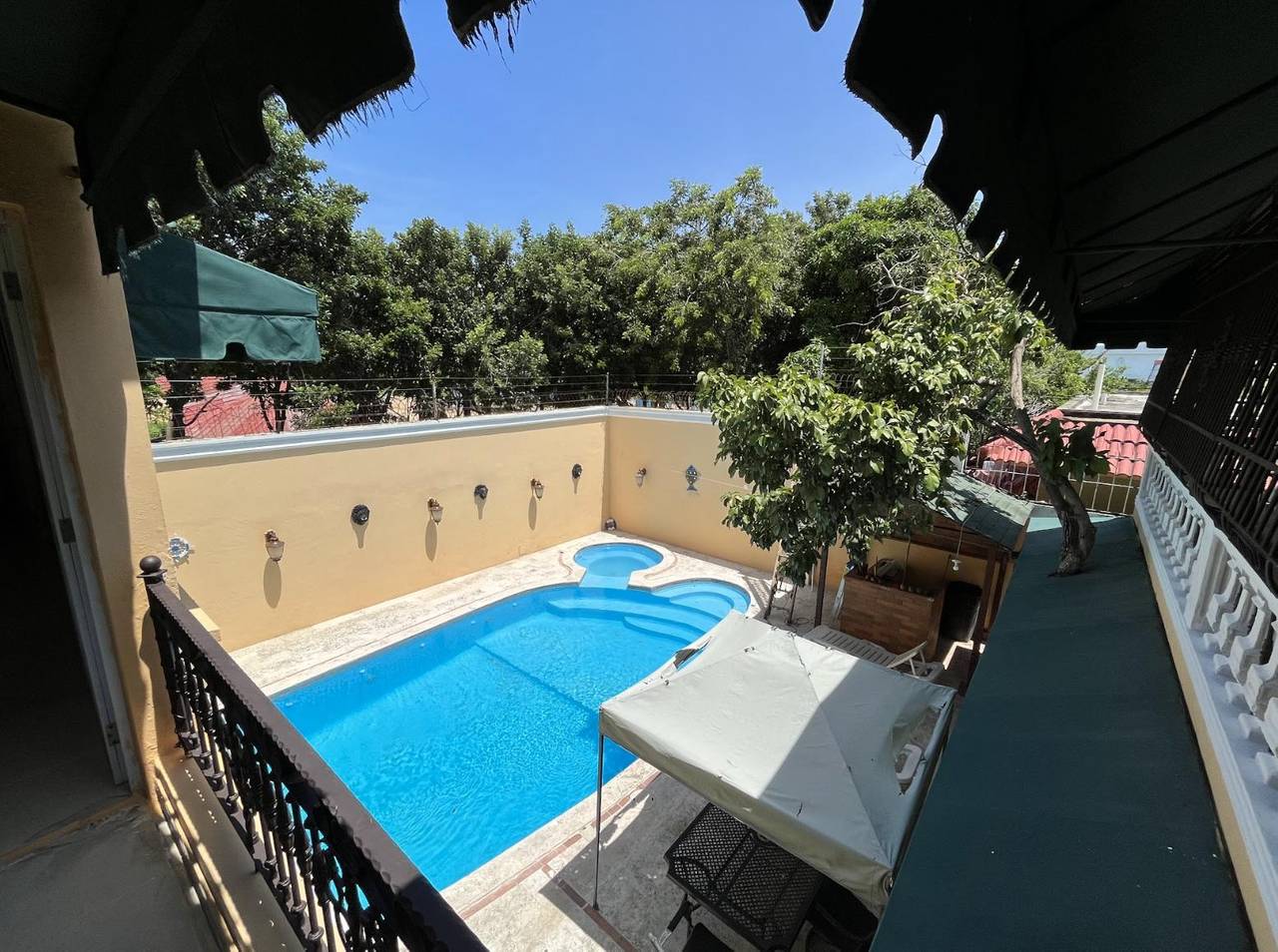 Casa 2 niveles con piscina - Mirador del Oeste, Haina