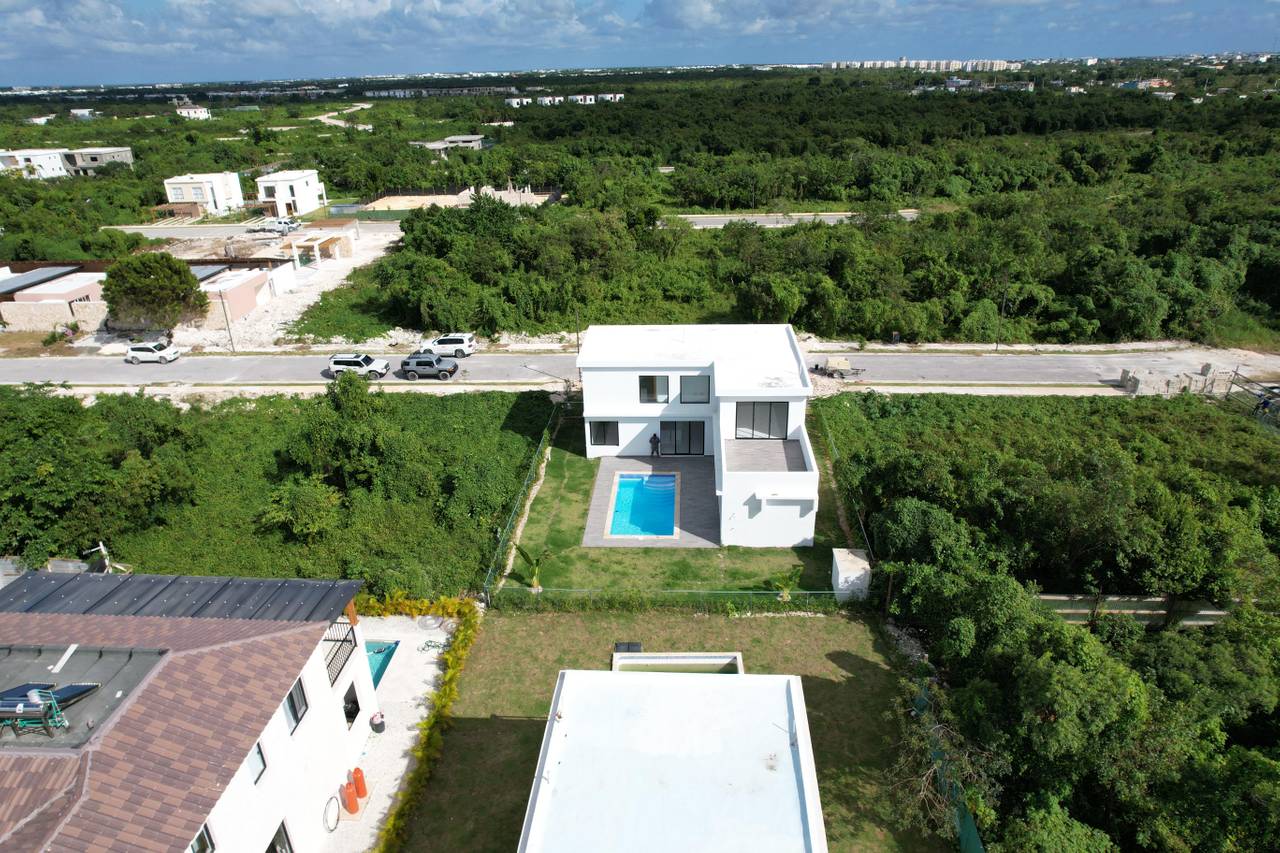 Vista Cana - 3 Bedrooms Villa - FOR SALE