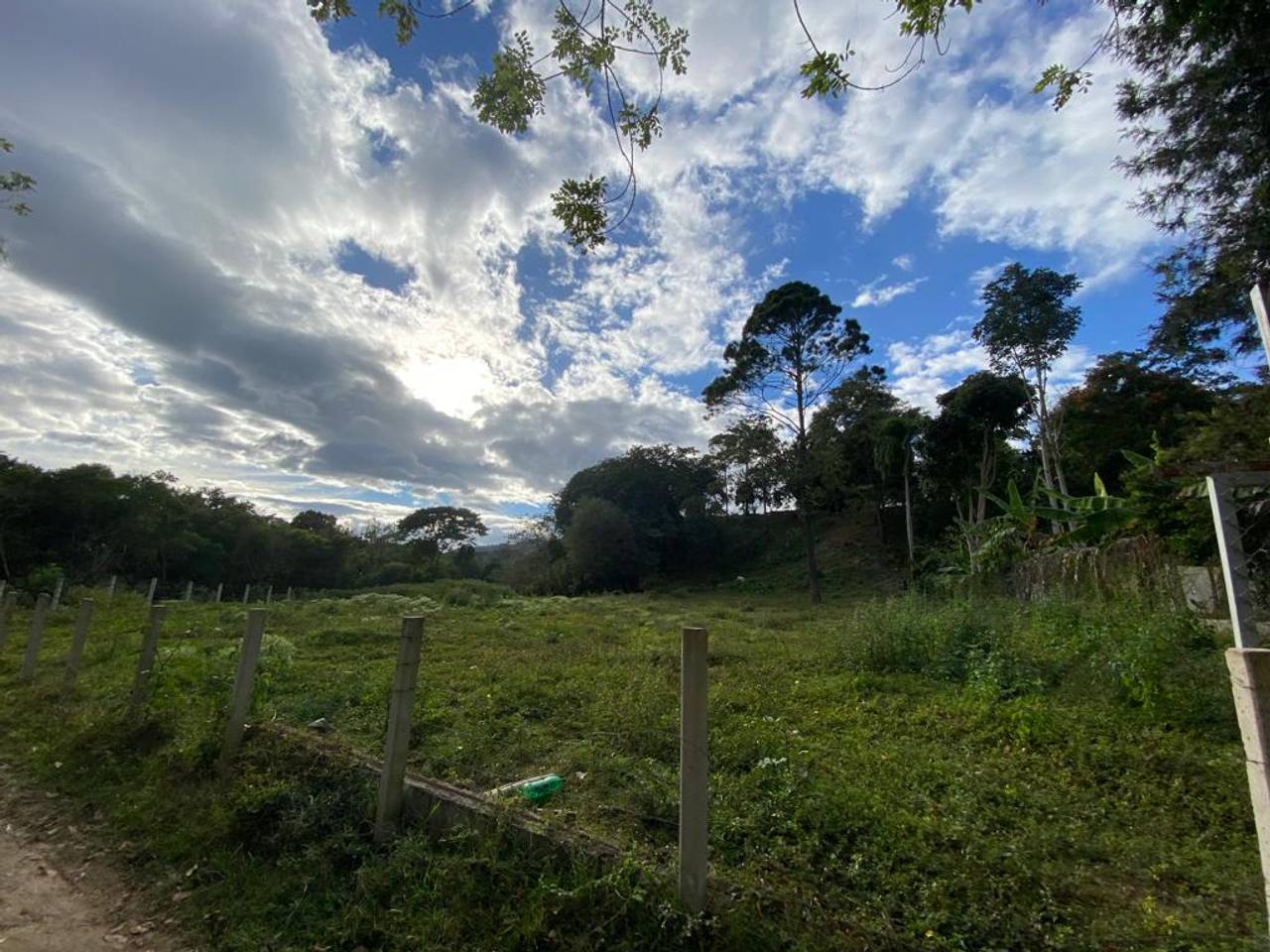 Venta de Solar con río en Jarabacoa