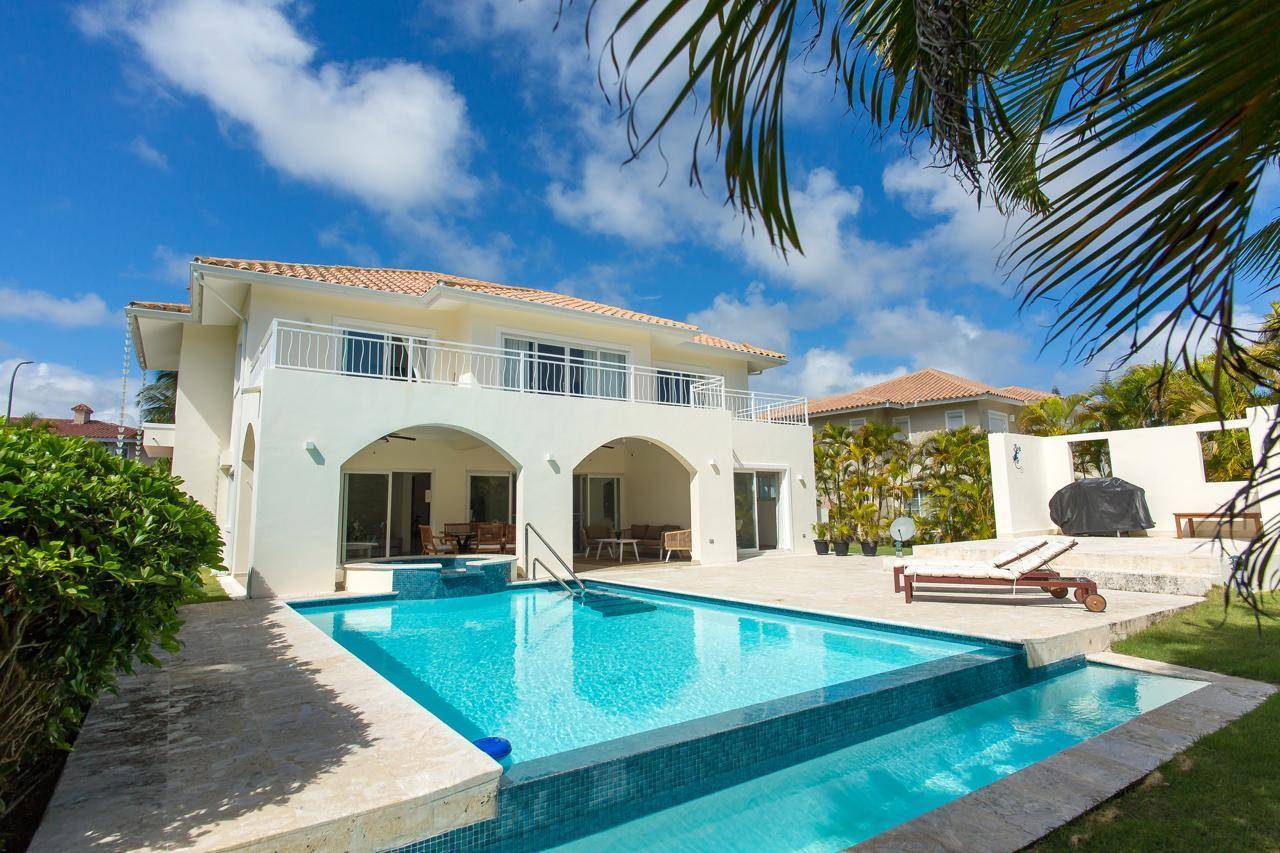 Villas en venta en Bávaro, 350 m²