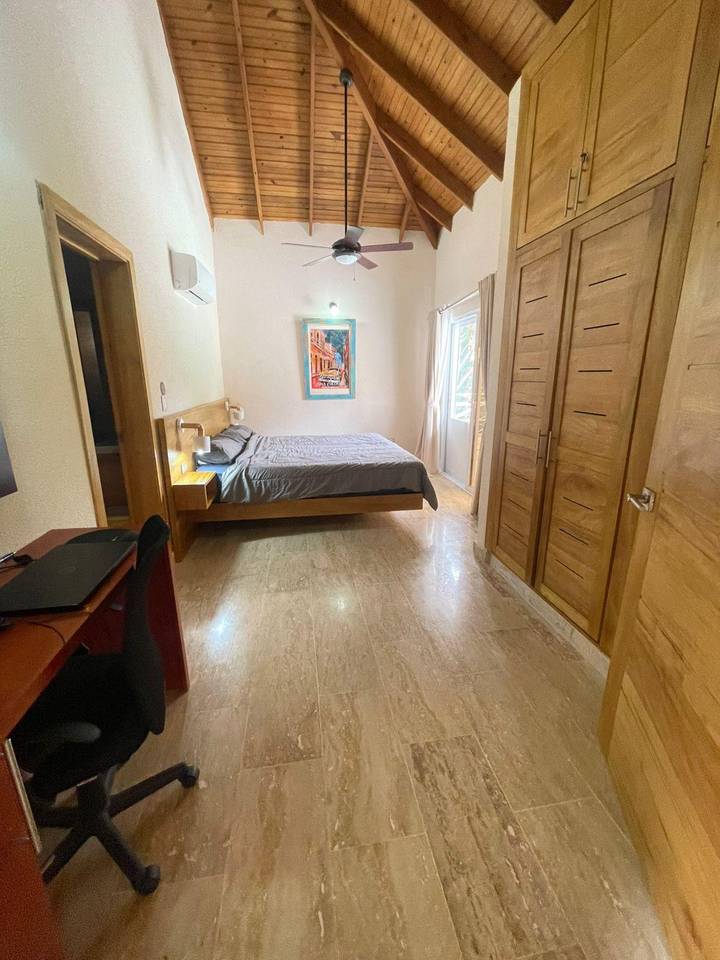HERMOSA VILLA EN VENTA EN EL LIMON