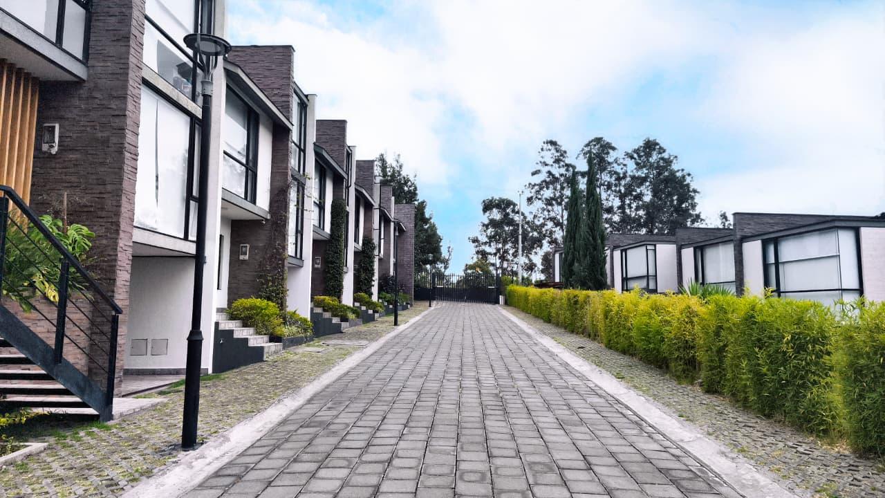 House for sale in Pichincha | Quito | Lumbisi, San Francisco de Pinsha sector lumbisi, 185 m²