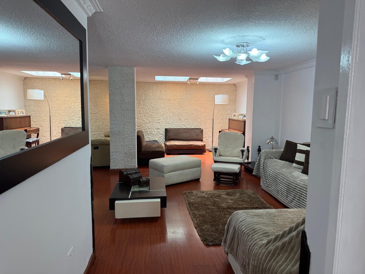 Casa for sale in Pichincha | Quito | La Kennedy, José María Ayora