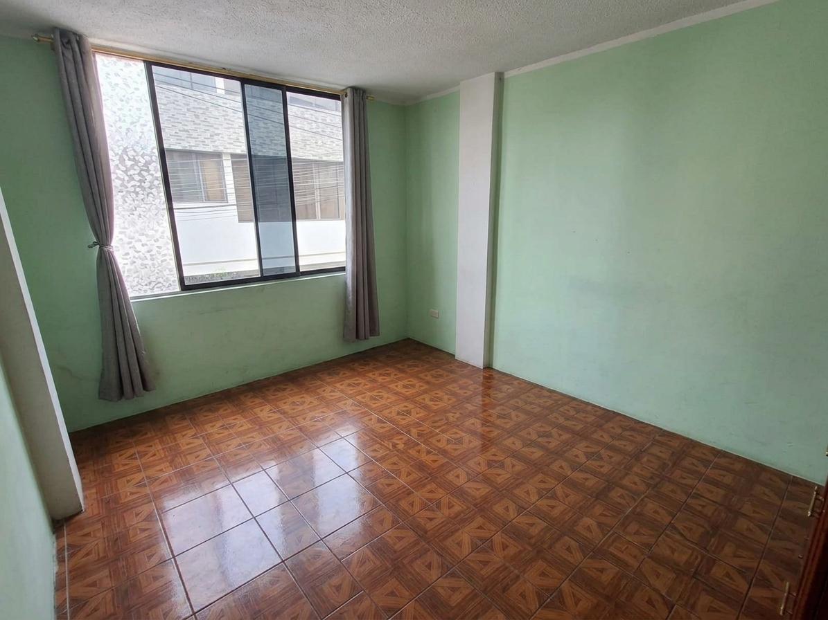 Local en alquiler en Pichincha | Quito | Carapungo, Av. Padre Luis Vaccari - Entrada a Carapungo, 180 m²