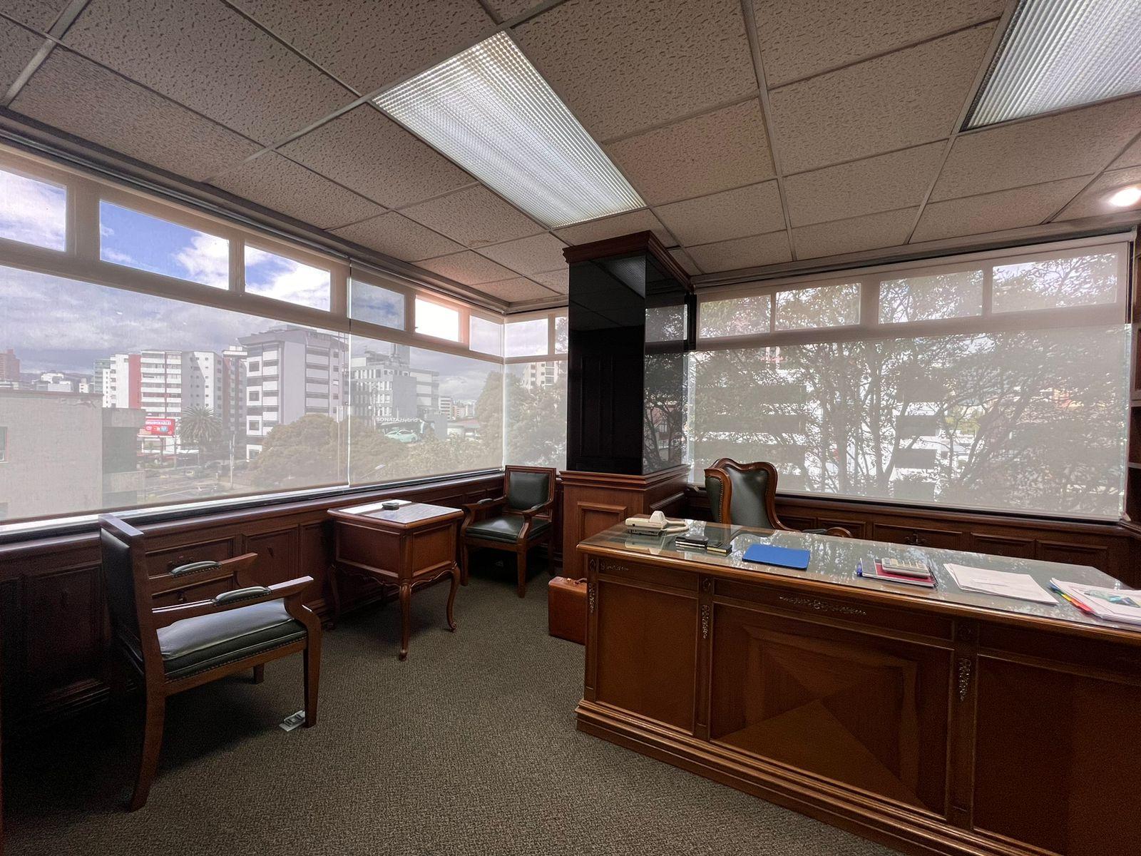 Oficina for rent in Pichincha | Quito | La Carolina, Av. República., 120 m²