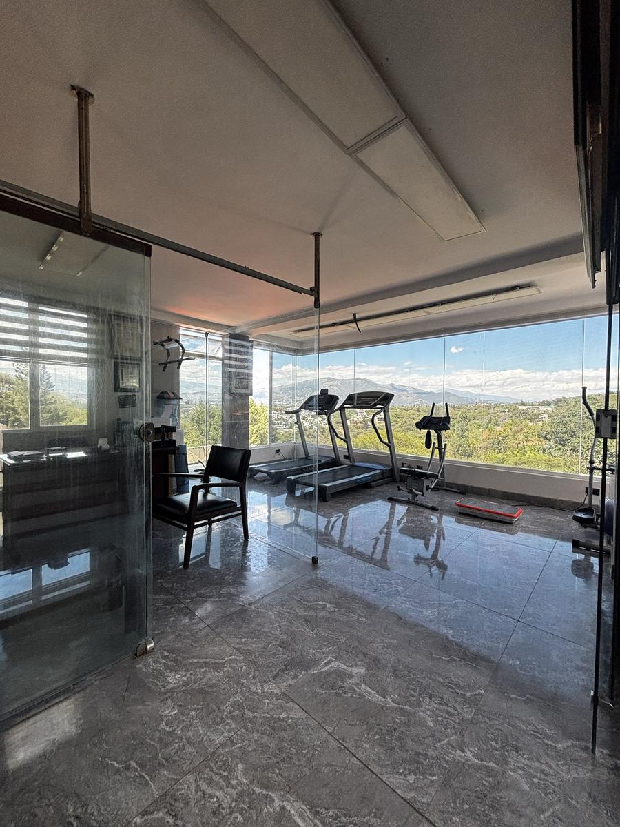 Casa en venta en Pichincha | Quito | Nayón, De los Incas y Abdón Calderón, 405 m²