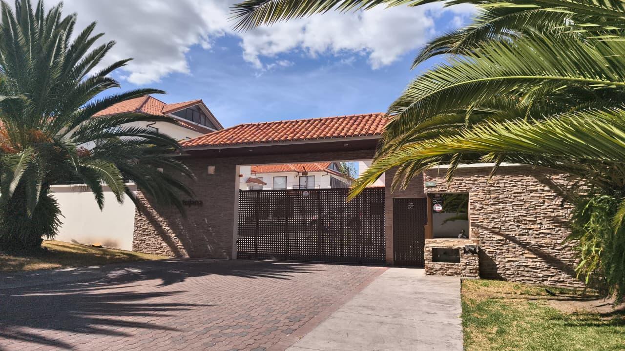 Casa for sale in Pichincha | Quito | Nayón - Tanda, Tanda, 214 m²
