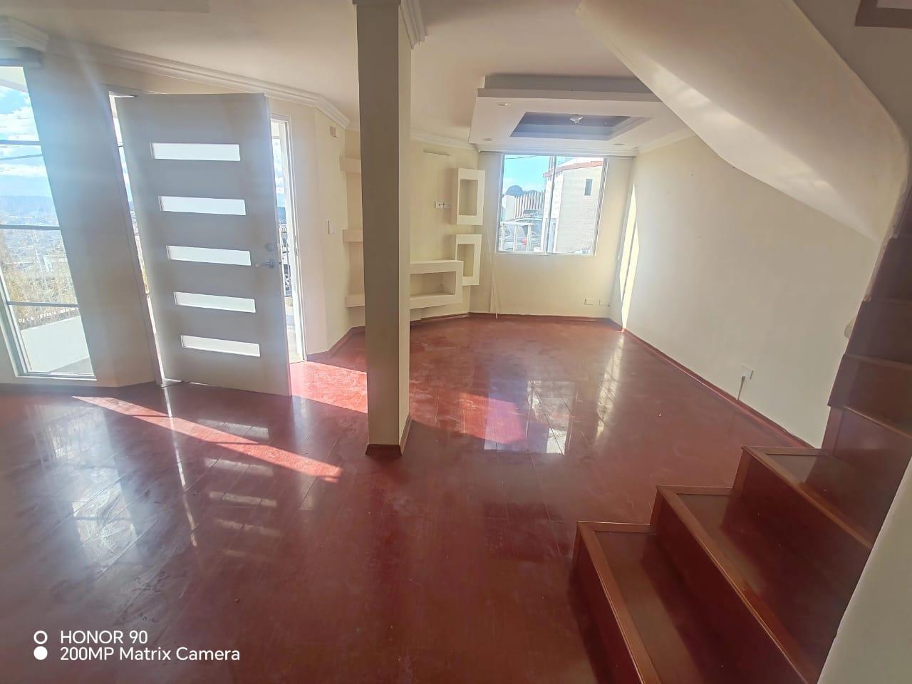 Casa for sale in Pichincha | Quito | El Pinar, CASA EN VENTA 208 m² - PINAR ALTO