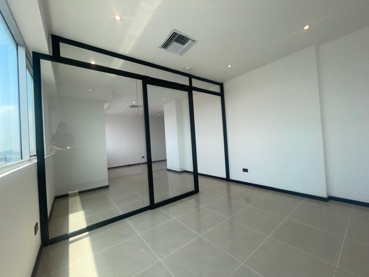 Oficina en venta en Guayas | Guayaquil | Norte de Guayaquil, Avenida Joaquin José Orrantia, 39 m²