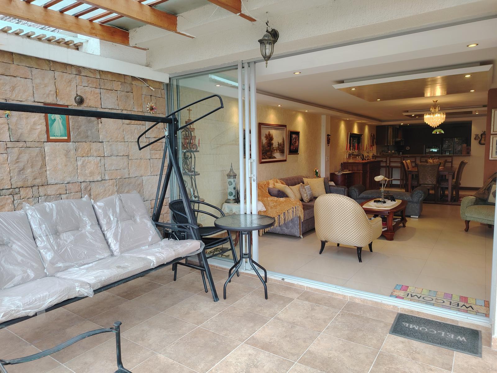 VENTA AMPLIO DEPARTAMENTO 3 DORMITORIOS, TERRAZA CON VISTA A LA MUCHA NATURALEZA SECTOR NAYON TANDA