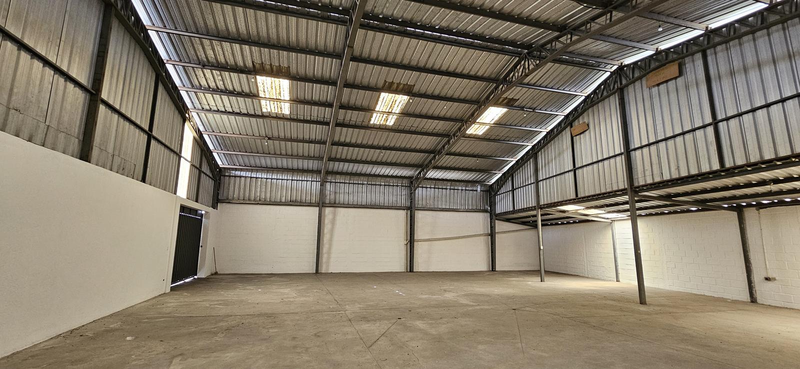 Galpón en venta en Pichincha | Quito | El Inca, De las Algas y De las Fucsias, 790 m²