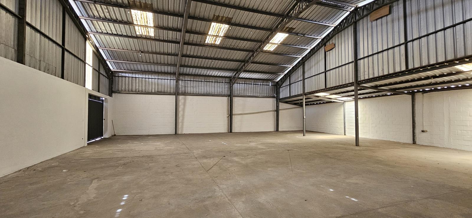 Galpón en venta en Pichincha | Quito | El Inca, De las Algas y De las Fucsias, 790 m²