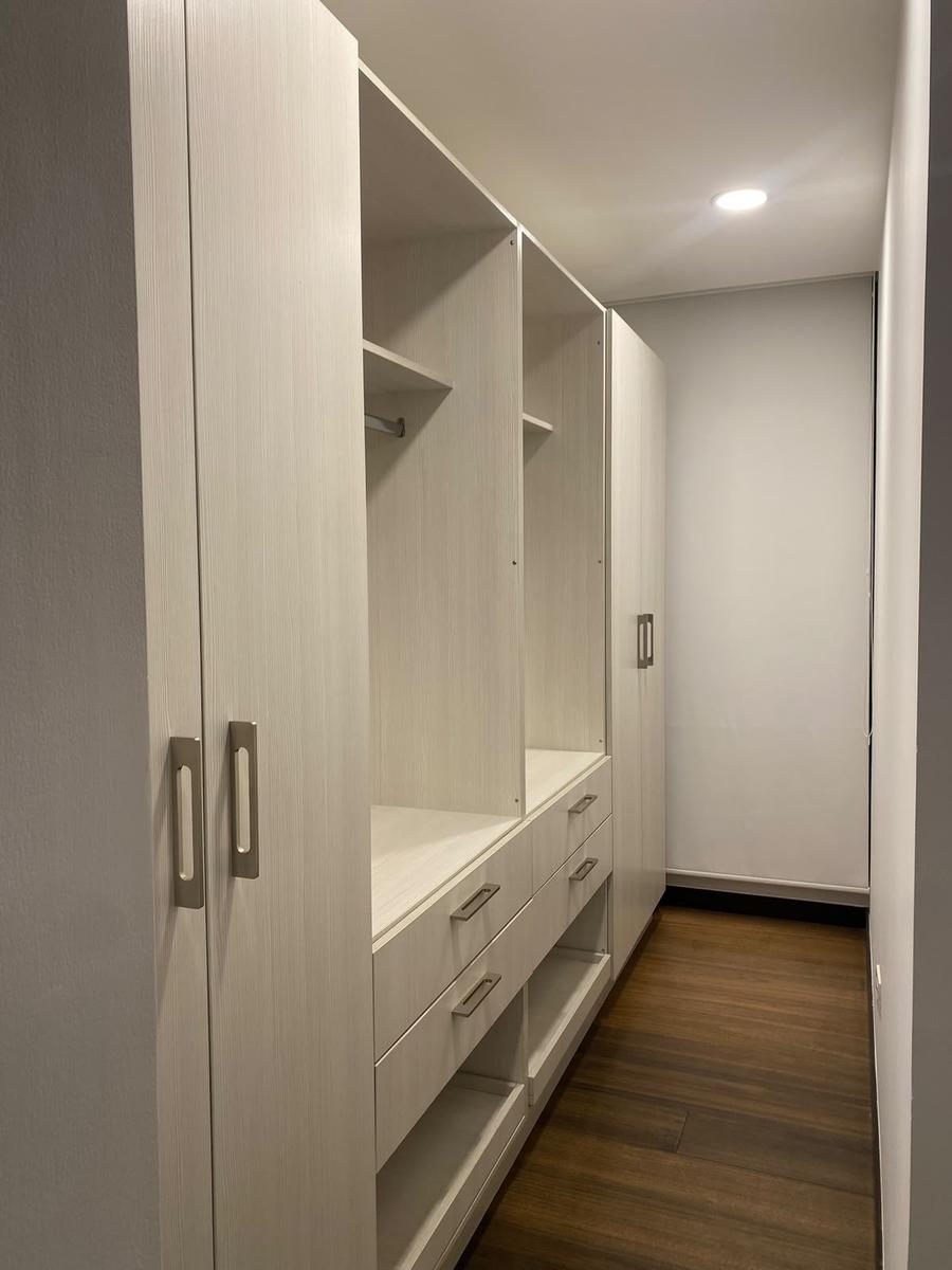 Departamento en venta en Pichincha | Quito | La Carolina, SUITE EN PISO ALTO AMOBLADA, 64 m²