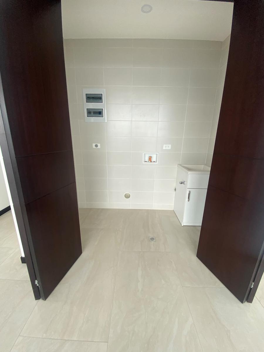 Departamento en venta en Pichincha | Quito | Bosmediano, bosmsediano y 6 de Diciembre, 183 m²