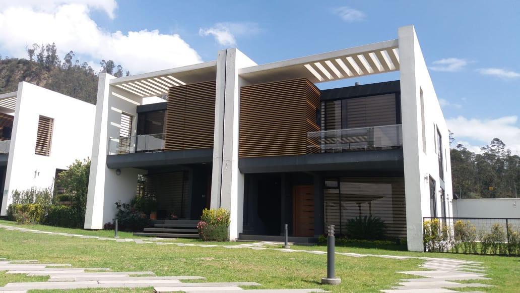 Vendo Casa Conjunto Villa Belmonte - Nayón