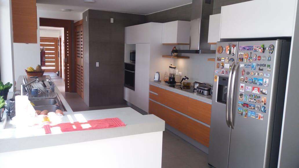 Casa en venta en Pichincha | Quito | Nayón - Tanda, Calle Eugenio Espejo y Pasaje 10, Nayón 3, 406 m²