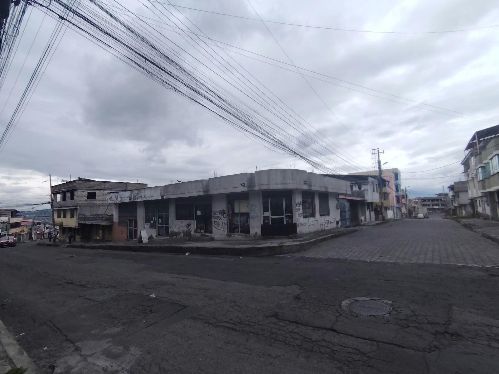 venta propiedad con Locales al sur de Quito Guamani