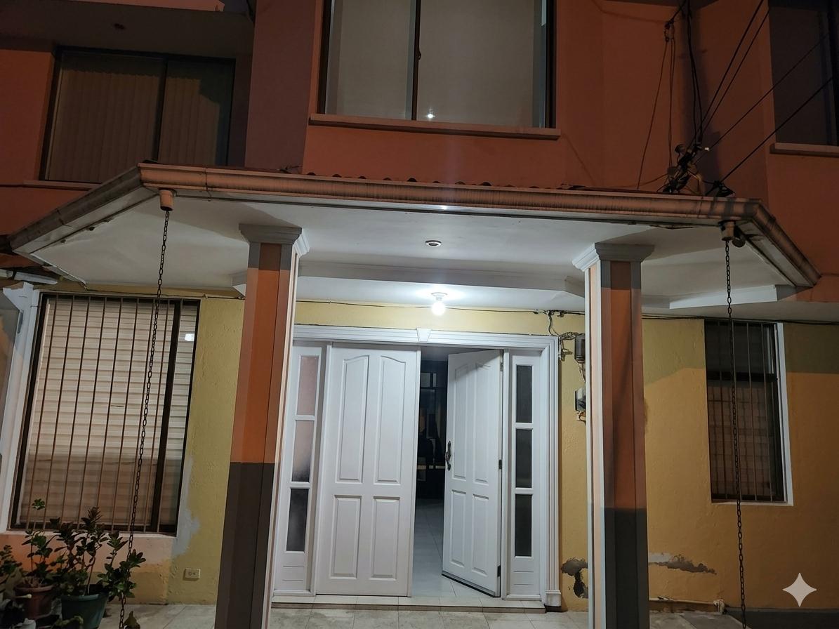 Casa en venta en Pichincha | Quito | Conocoto, PROPIEDAD EN VENTA - 490m² - CONOCOTO- LA SALLE - URB HNO MIGUEL, 490 m²