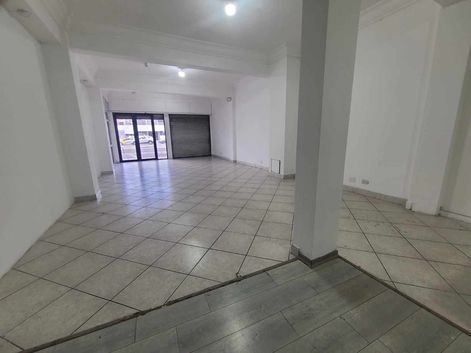 Local en alquiler en Pichincha | Quito | Norte de Quito, av. de la Prensa y Mariano Echeverria