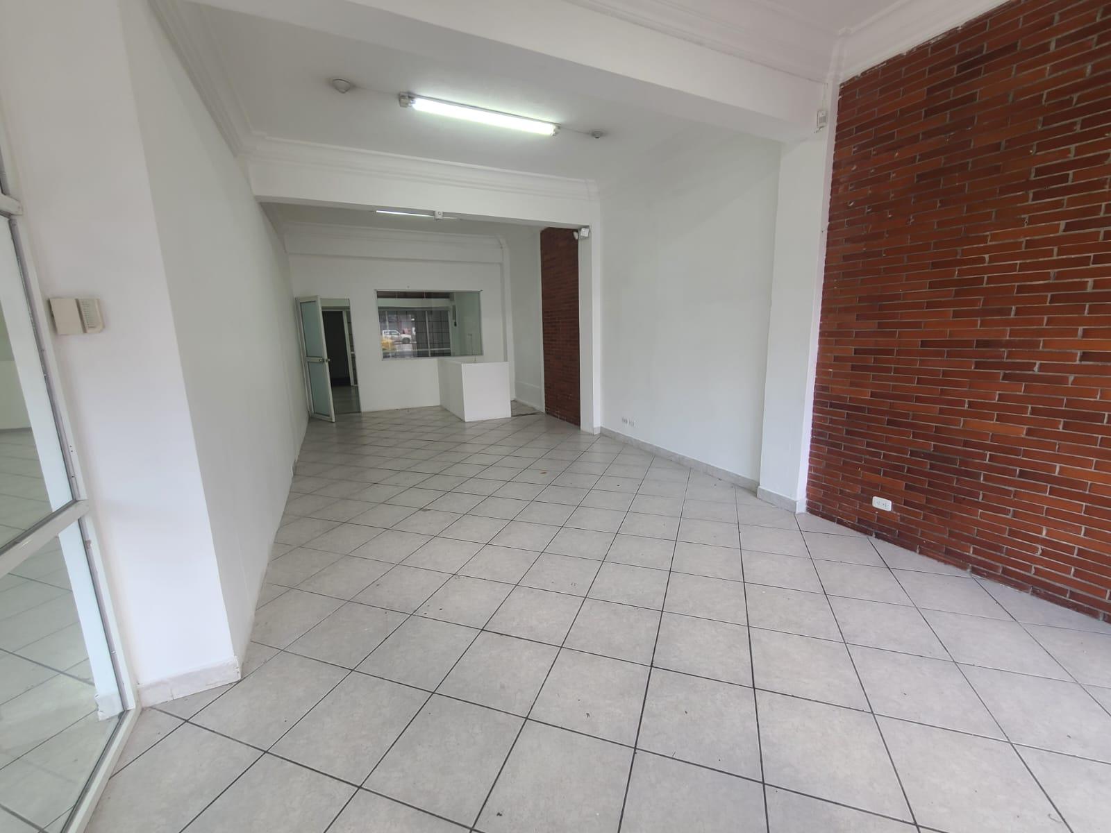Local en alquiler en Pichincha | Quito | Norte de Quito, av. de la Prensa y Mariano Echeverria