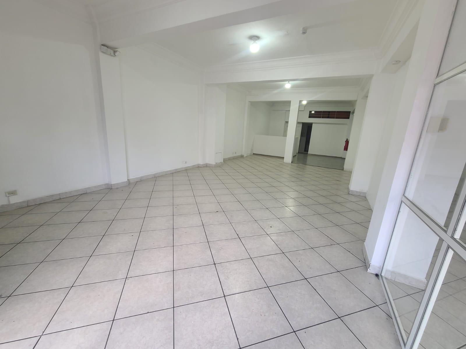 Local en alquiler en Pichincha | Quito | Norte de Quito, av. de la Prensa y Mariano Echeverria