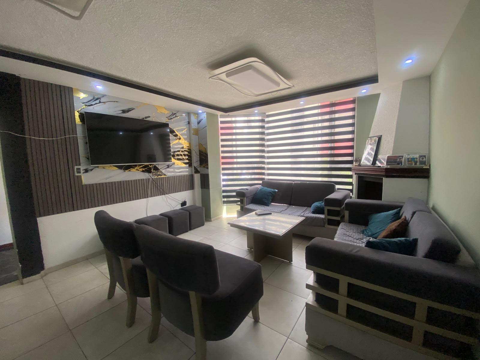 Casa en venta en Pichincha | Quito | El Condado, CASA EN VENTA URBANIZACION EL CONDAD0 147m2, 190 m²