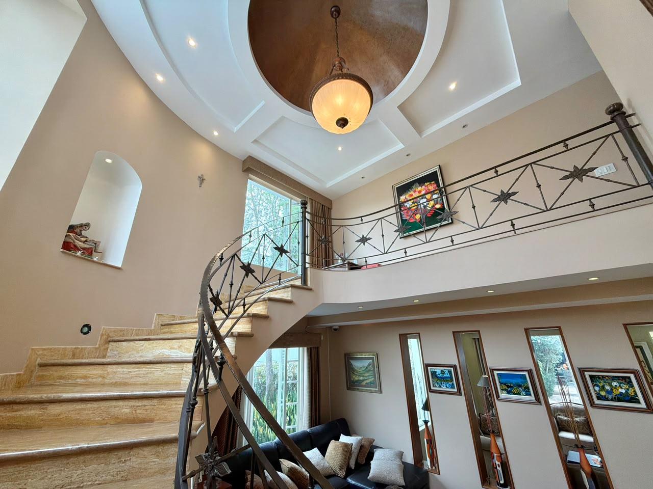 Casa en venta en Pichincha | Quito | Cumbayá, CUMBAYÁ CALLE FRANCISCO DE ORELLANA, 700 m²