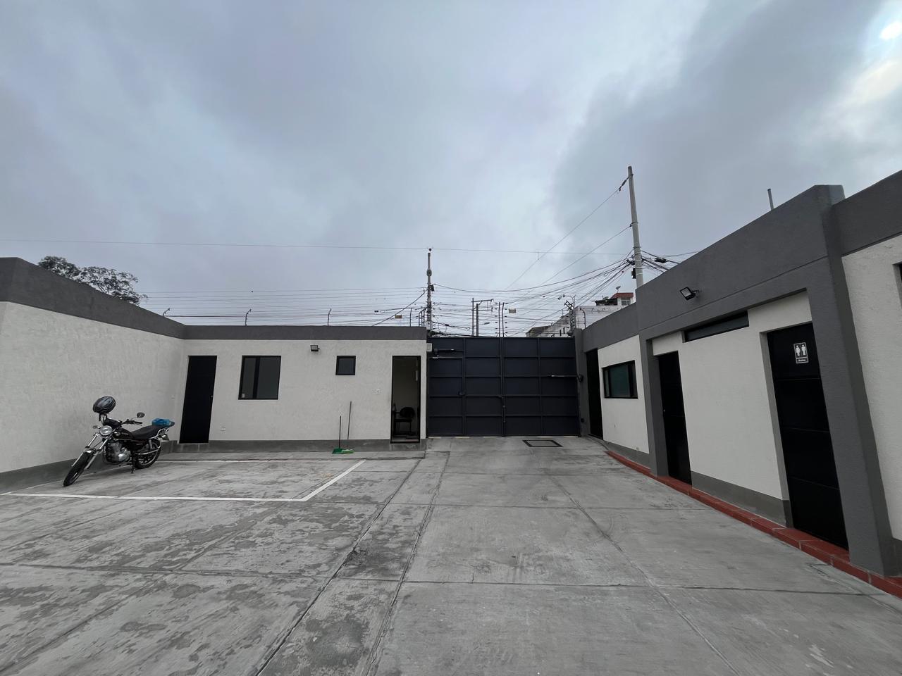 Warehouse for rent in Pichincha | Quito | Calderón, Calle Carán y Geovanny Calle . Calderón, 420 m²