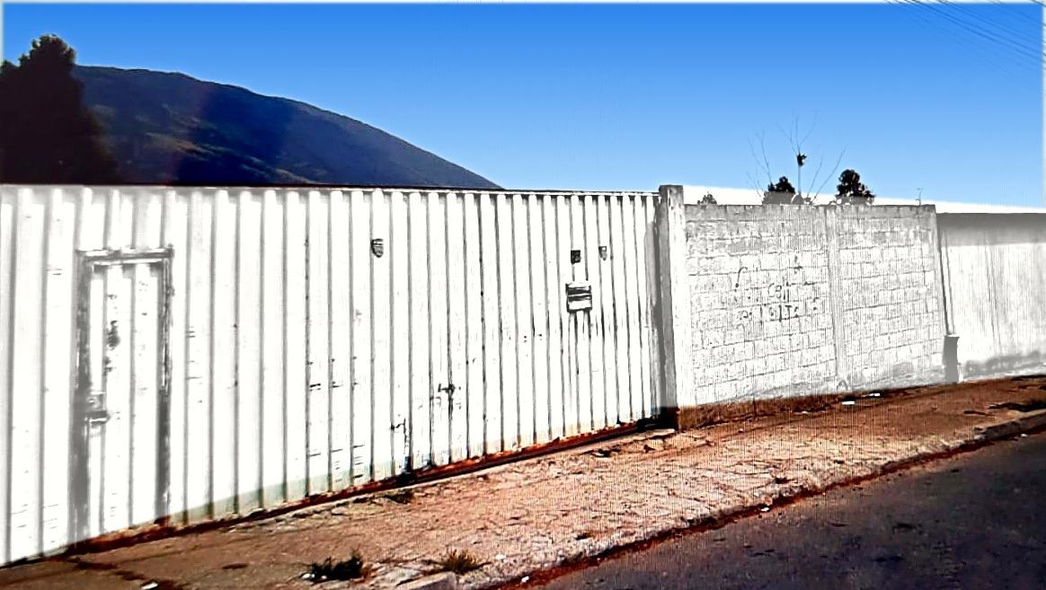  Terreno en venta  2428 m2.  para proyecto inmobiliario. Urb. Einstein, norte de Quito