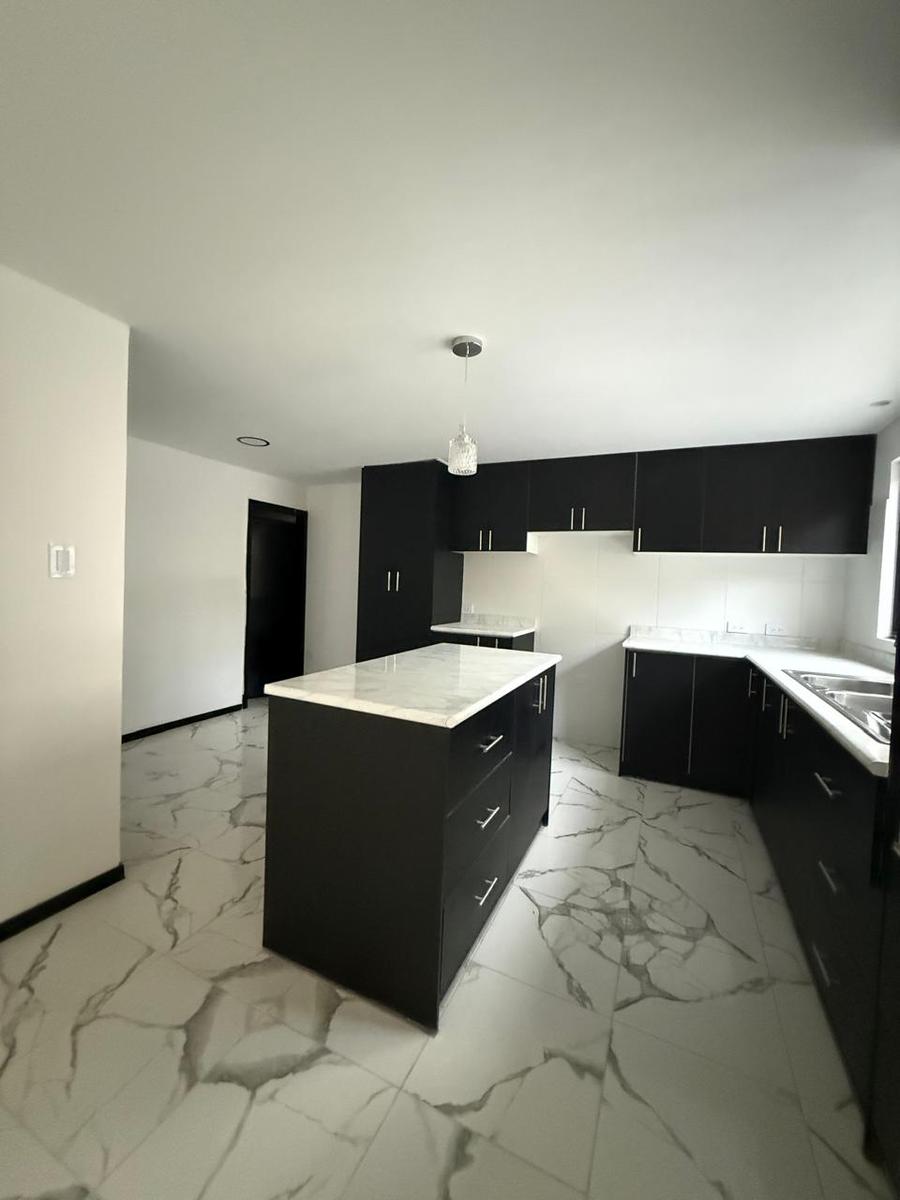 Casa en venta en Pichincha | Quito | Conocoto, Valle de los Chillos, Conocoto, cerca de la Unidad Educativa La salle