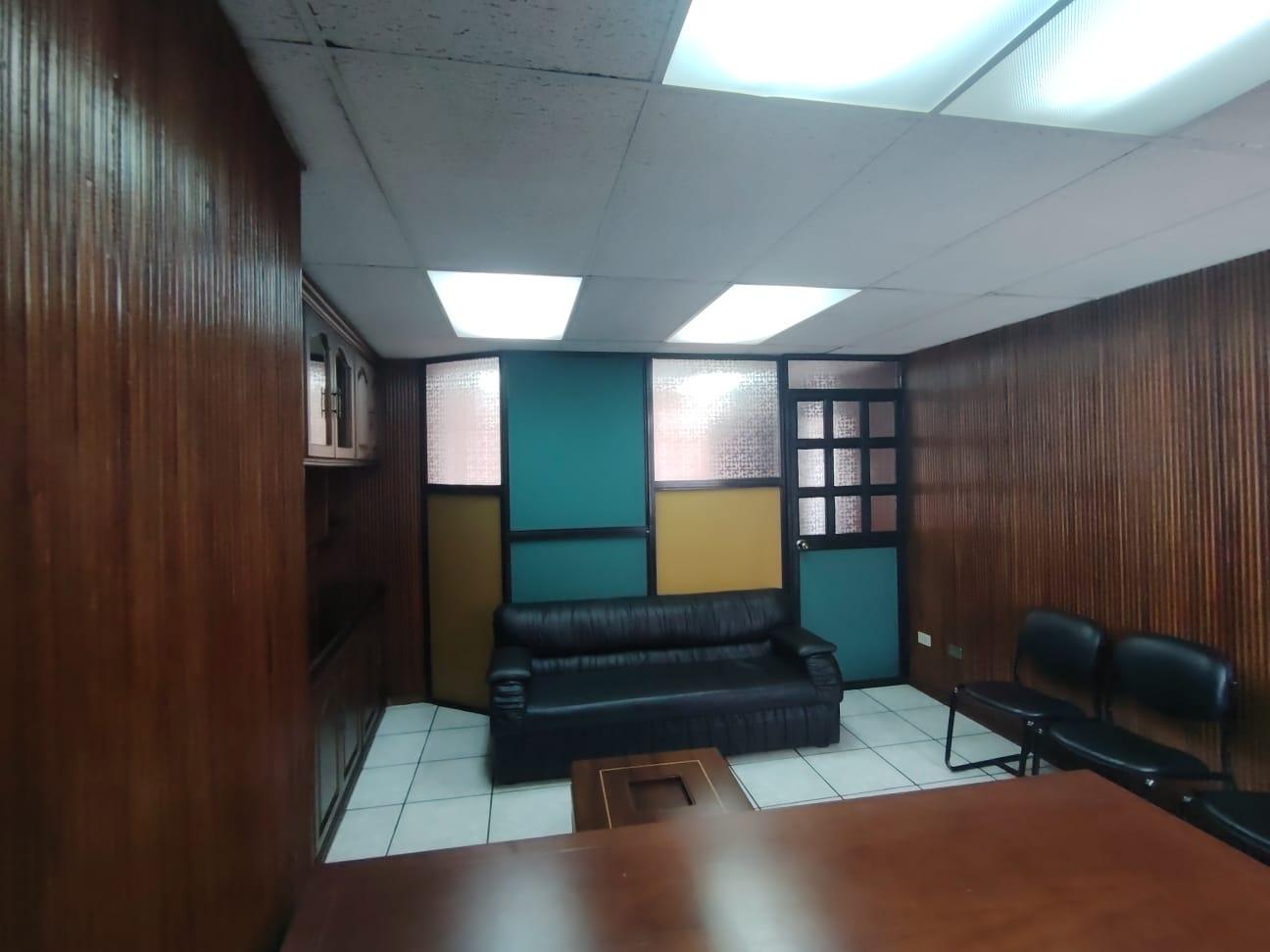 Oficina en alquiler en Pichincha | Quito | La Mariscal, Av. de diciembre y Av.Colón, 28 m²