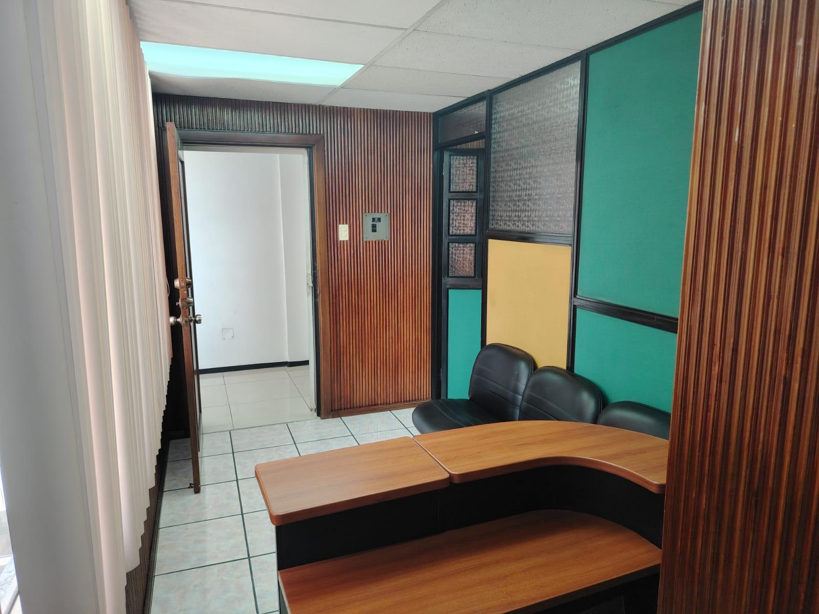 Oficina en alquiler en Pichincha | Quito | La Mariscal, Av. de diciembre y Av.Colón, 28 m²