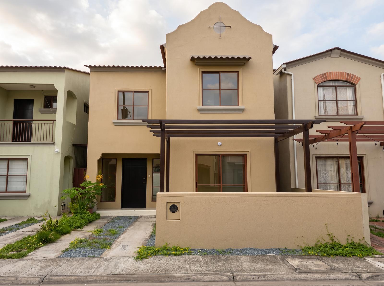 House for sale in Ecuador | Guayas | Daule, Avenida Febrés Cordero, 120 m²