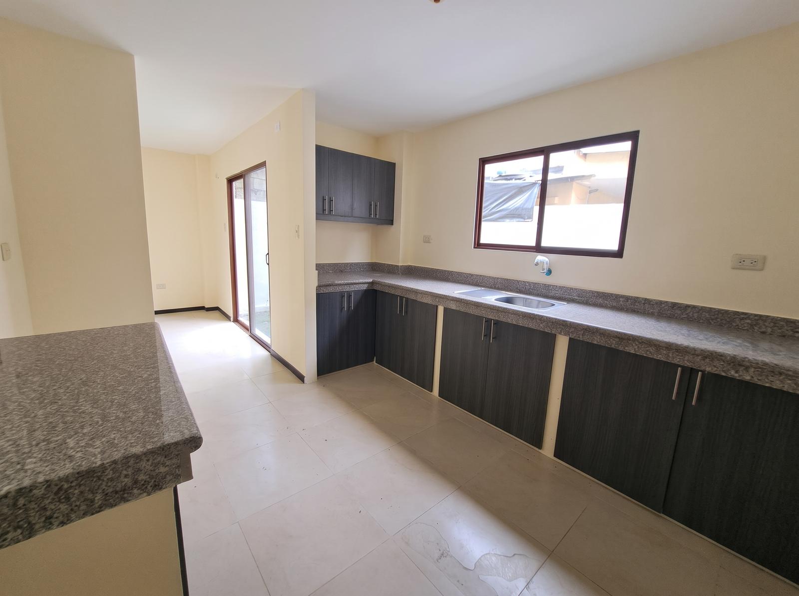 House for sale in Ecuador | Guayas | Daule, Avenida Febrés Cordero, 120 m²