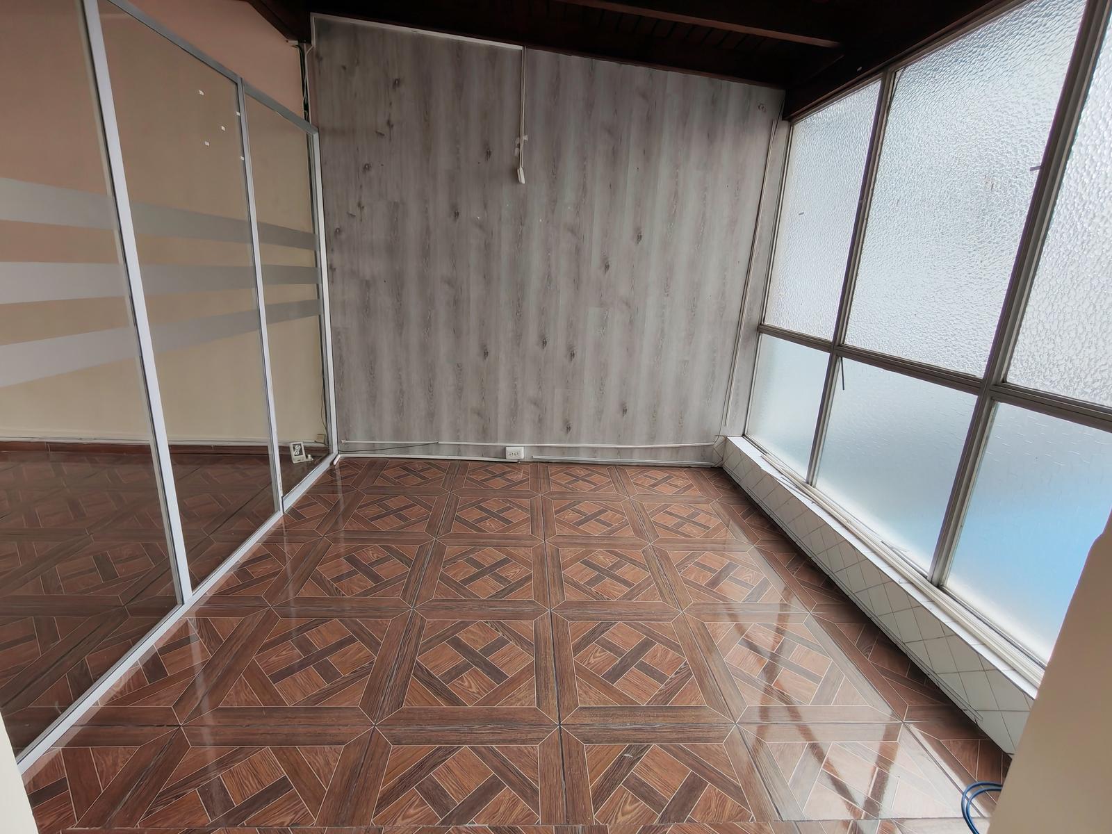 Oficina en alquiler en Pichincha | Quito | Jipijapa, AV. AMAZONAS E ISLA FLOREANA, 100 m²