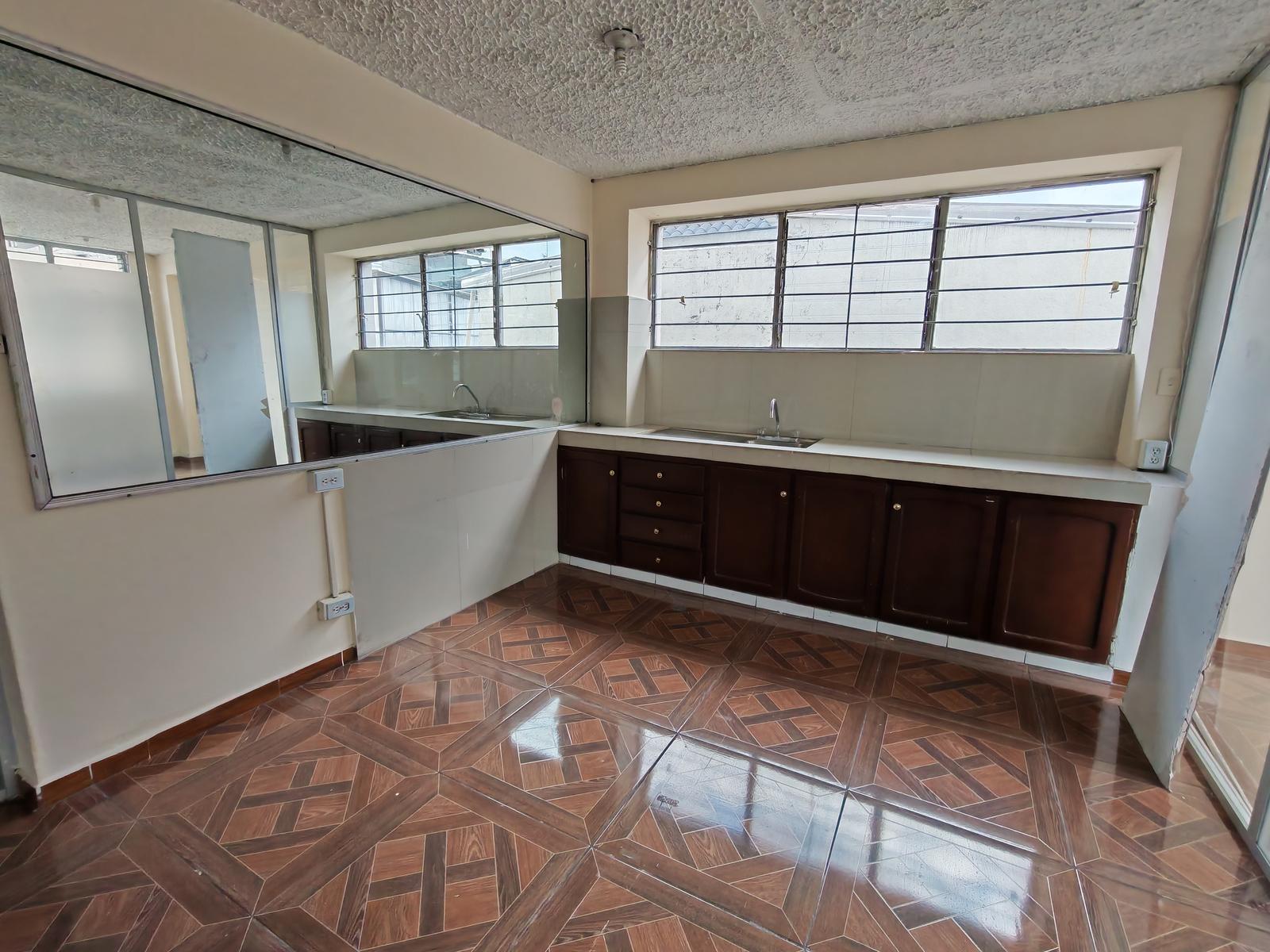 Oficina en alquiler en Pichincha | Quito | Jipijapa, AV. AMAZONAS E ISLA FLOREANA, 100 m²