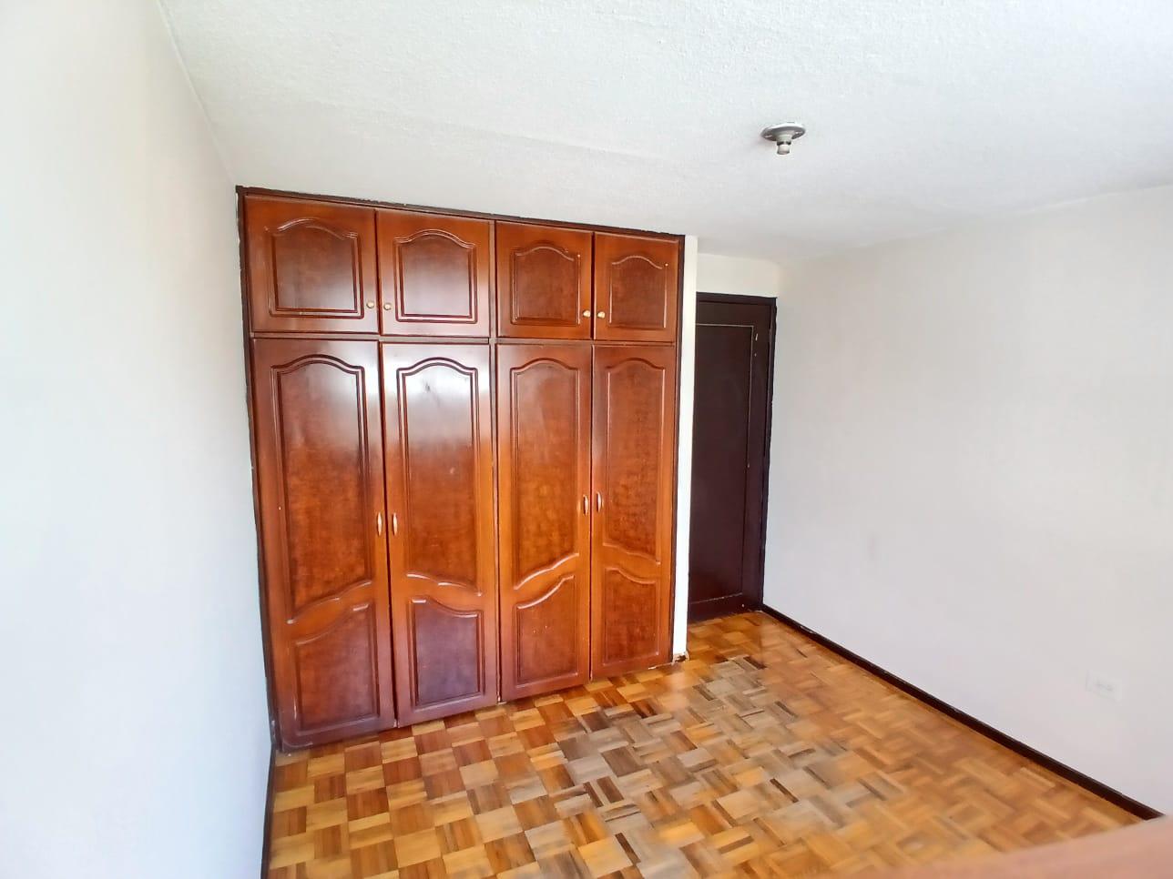 Casa en alquiler en Pichincha | Quito | La Kennedy, Av 6 de Diciembre y Cucardas, 120 m²