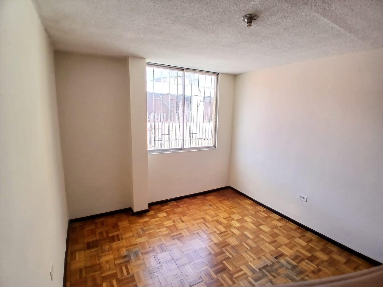 Casa en alquiler en Pichincha | Quito | La Kennedy, Av 6 de Diciembre y Cucardas, 120 m²