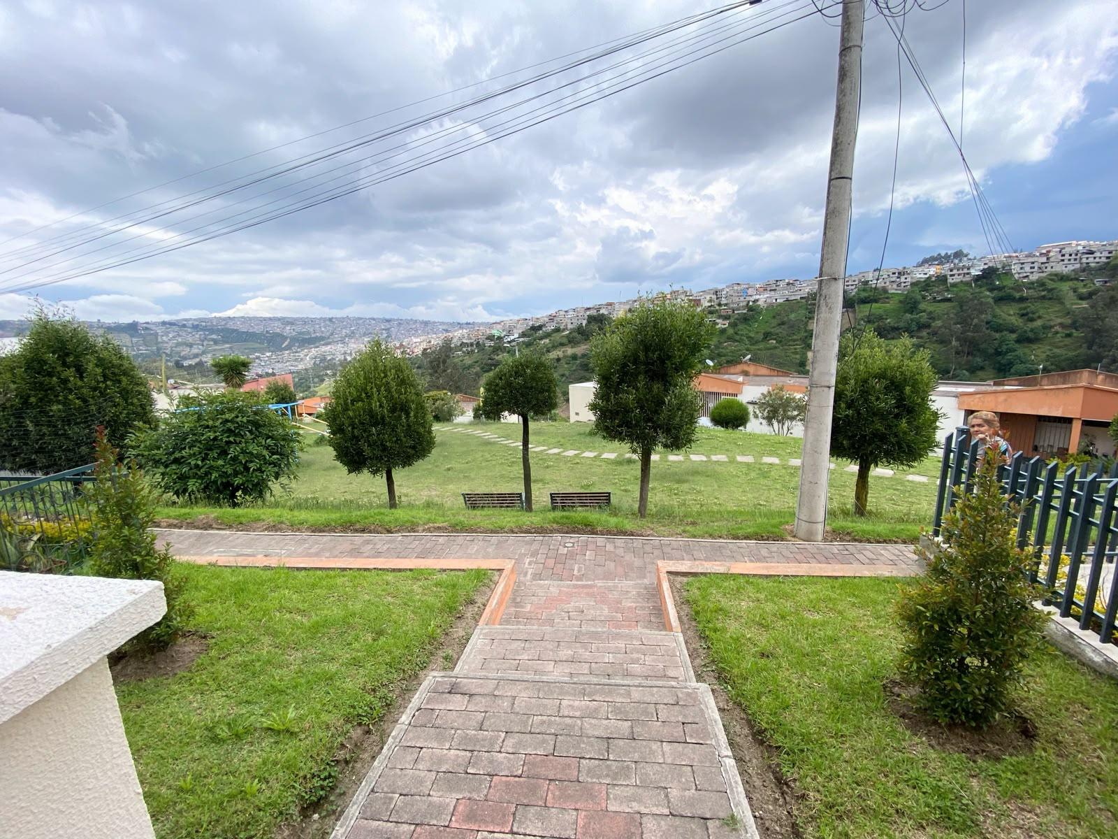 Casa en alquiler en Pichincha | Quito | Pusuqui, Manuel Cordoba Galarza/ sector Pusuqui / cjto 2H, 90 m²