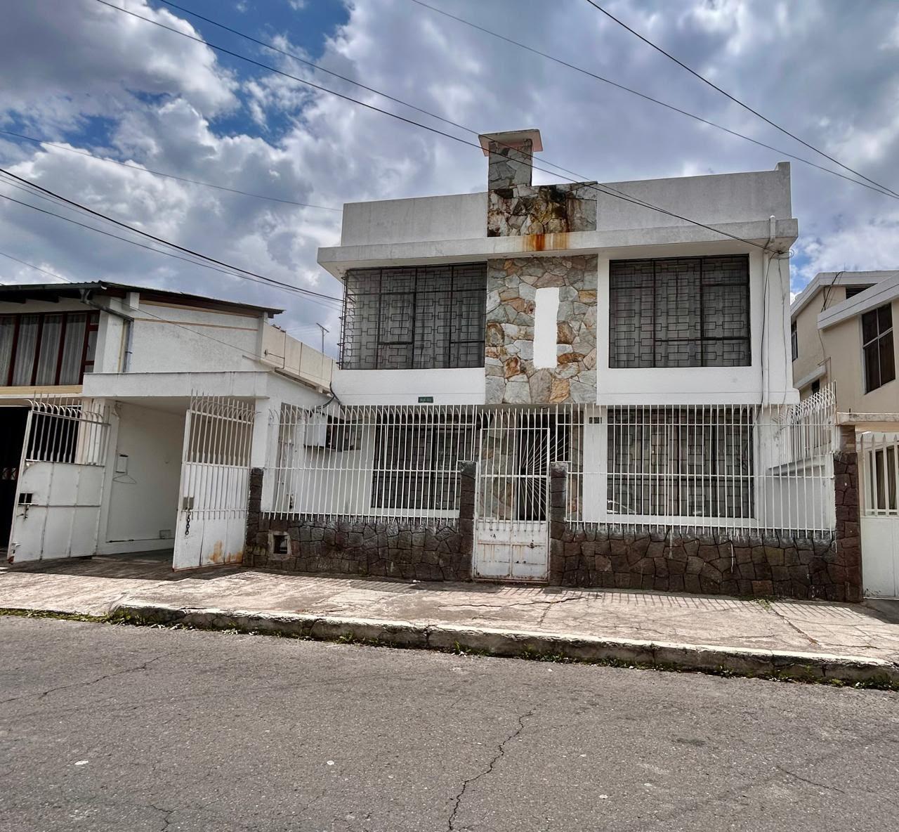 Casa en venta en Pichincha | Quito | Norte de Quito, Oe4 Capitan Rafael Cuervo N 51-123, 301 m²