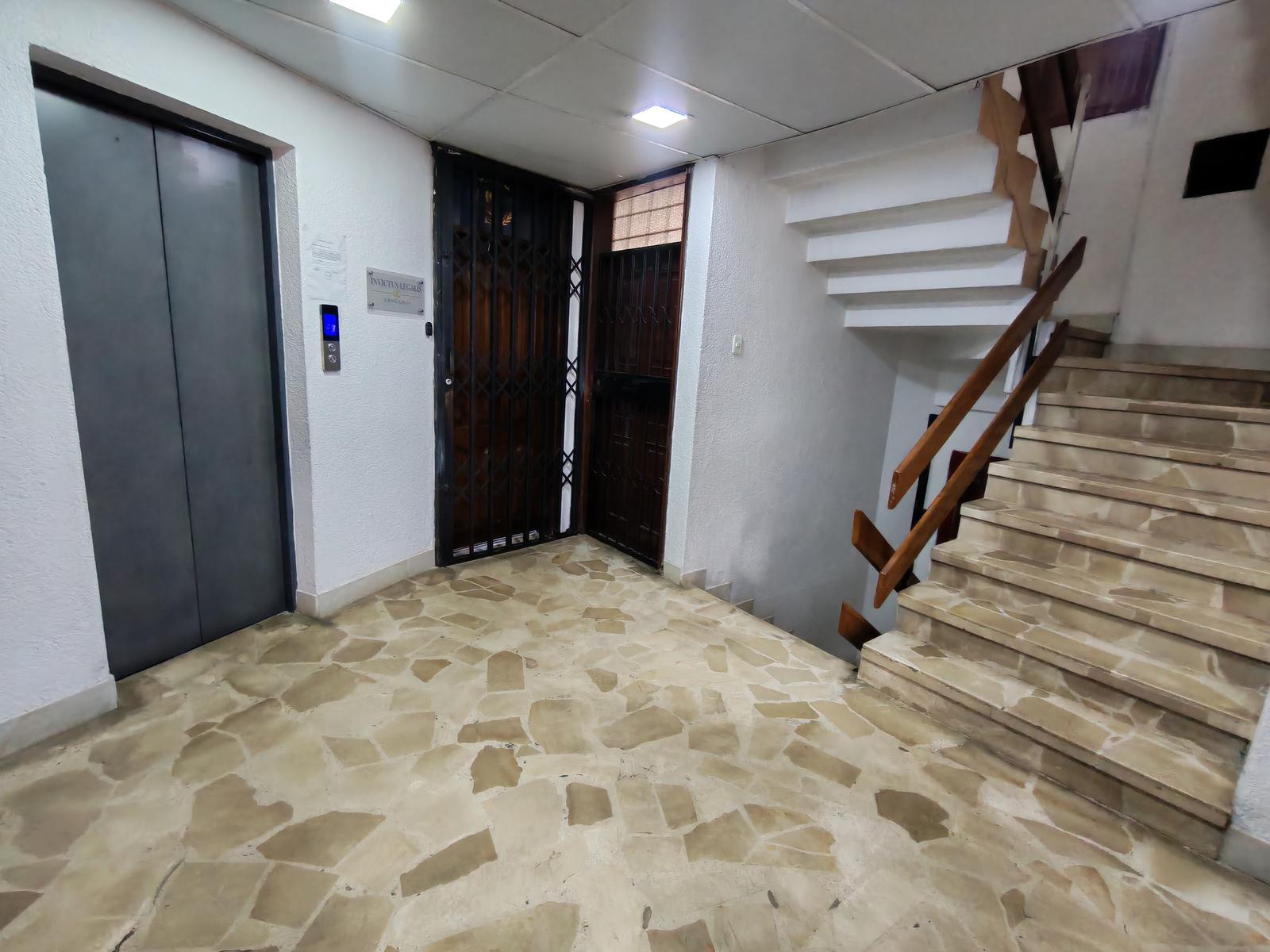 Office for rent in Pichincha | Quito | Norte de Quito, 6 de diciembre y luis sodiro, 45 m²