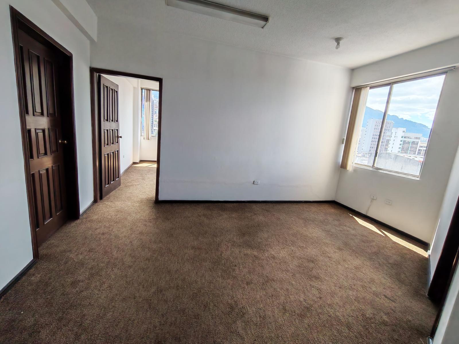 Office for rent in Pichincha | Quito | Norte de Quito, 6 de diciembre y luis sodiro, 45 m²