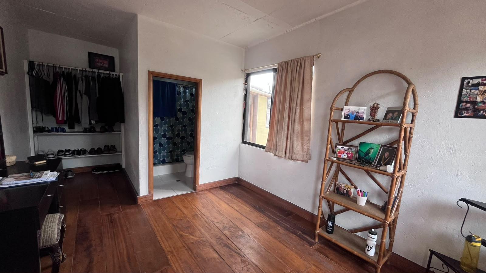 Casa en venta en Pichincha | Quito | Mitad del Mundo, calle los cedros al 8800